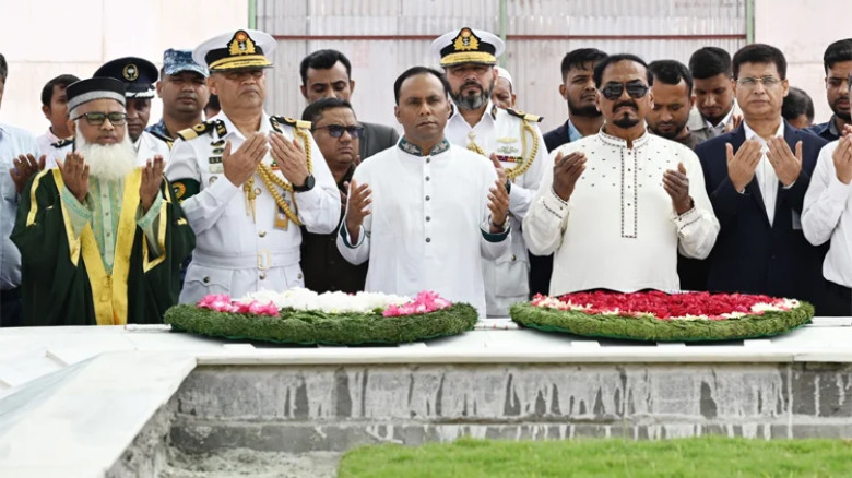 জিয়াউর রহমান এবং বেগম খালেদা জিয়ার সমাধিতে স্পিকার ও ডেপুটি স্পিকারের শ্রদ্ধা  নিবেদন করেন...